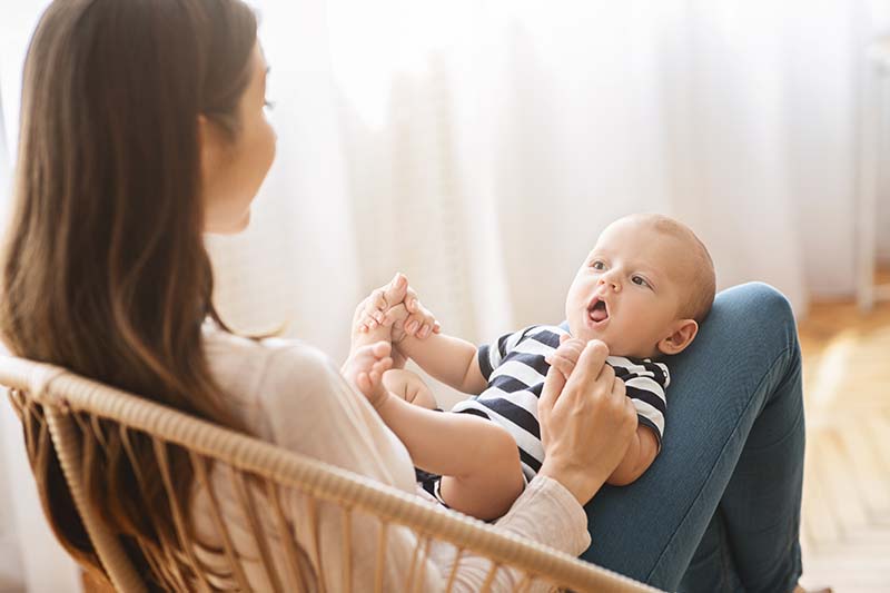 Bebe intentando hablar